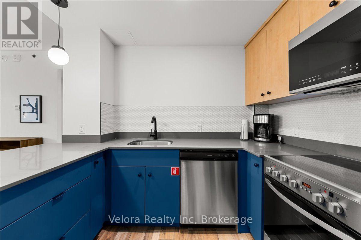 1407 - 161 Laurier Avenue W Property Photo 13