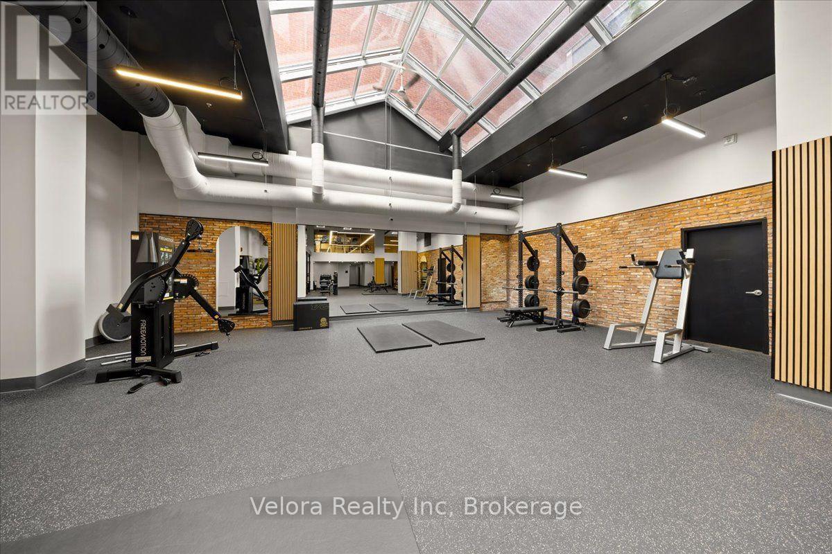 1407 - 161 Laurier Avenue W Property Photo 32