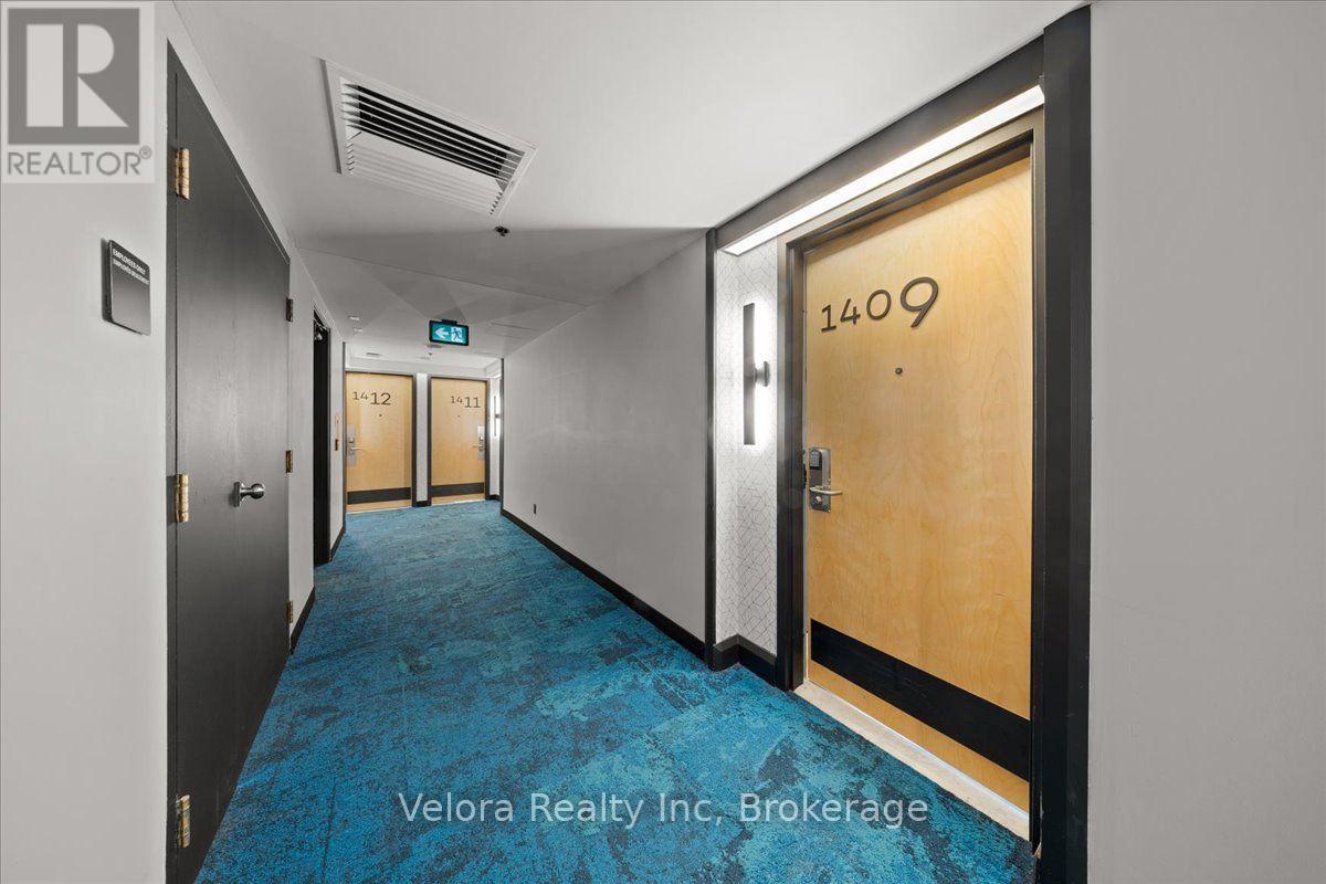 1409 - 161 Laurier Avenue W Property Photo 4