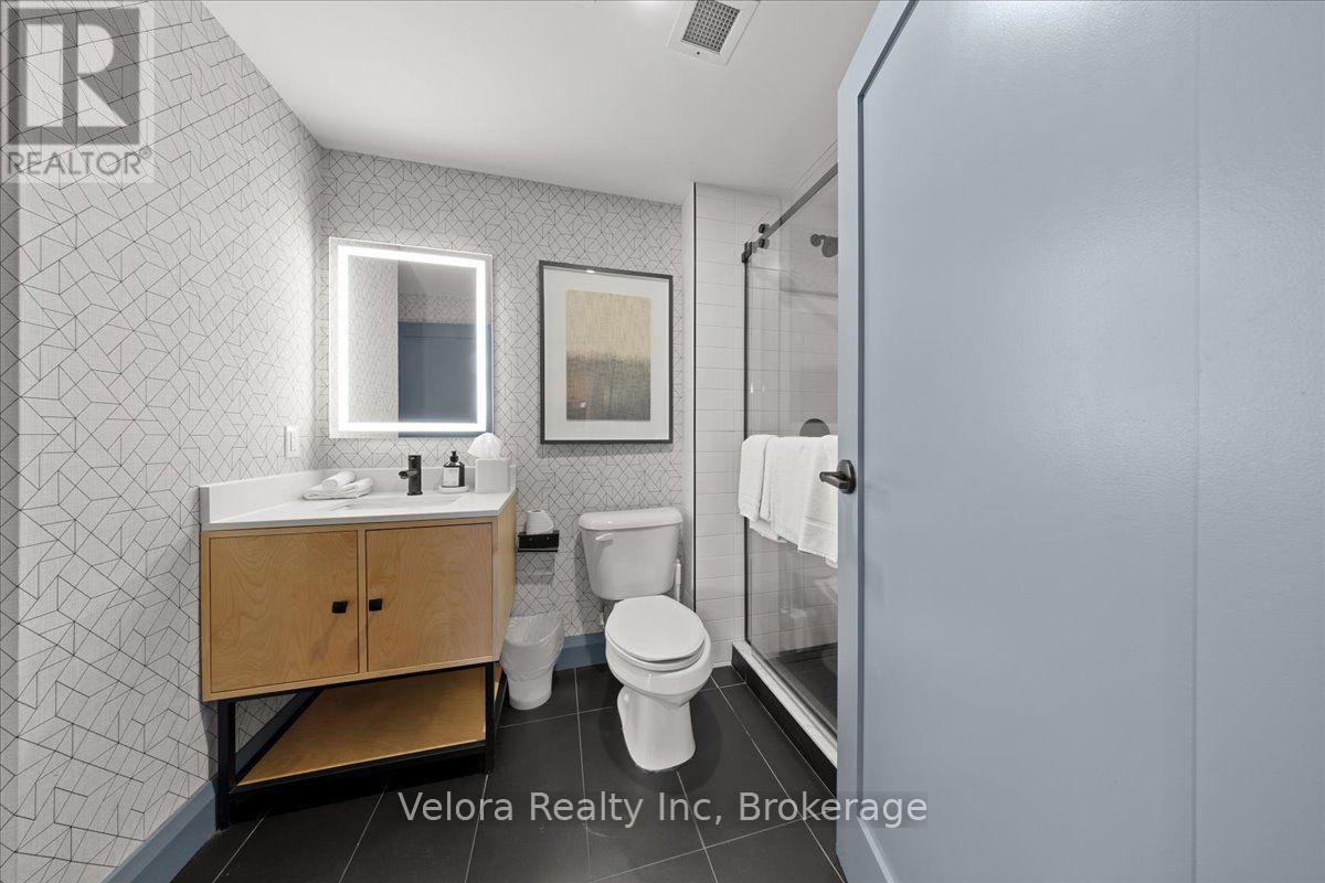1409 - 161 Laurier Avenue W Property Photo 6