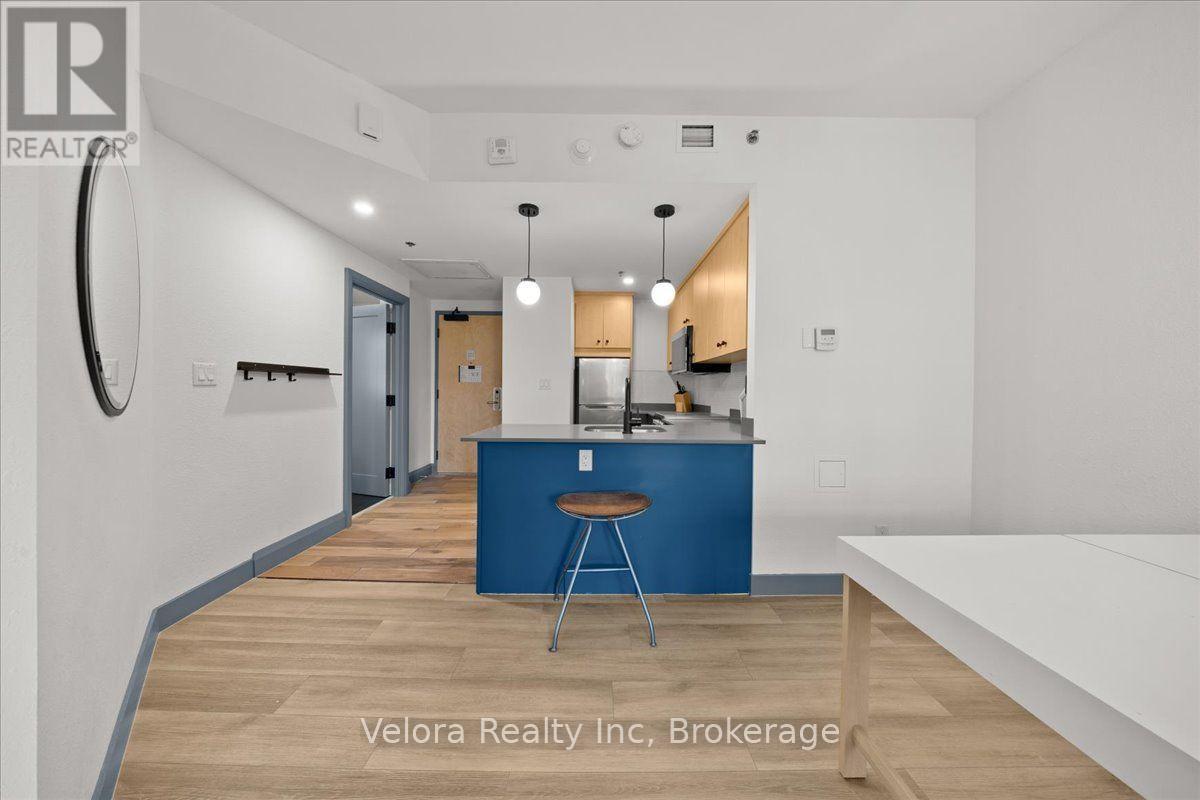 1409 - 161 Laurier Avenue W Property Photo 10