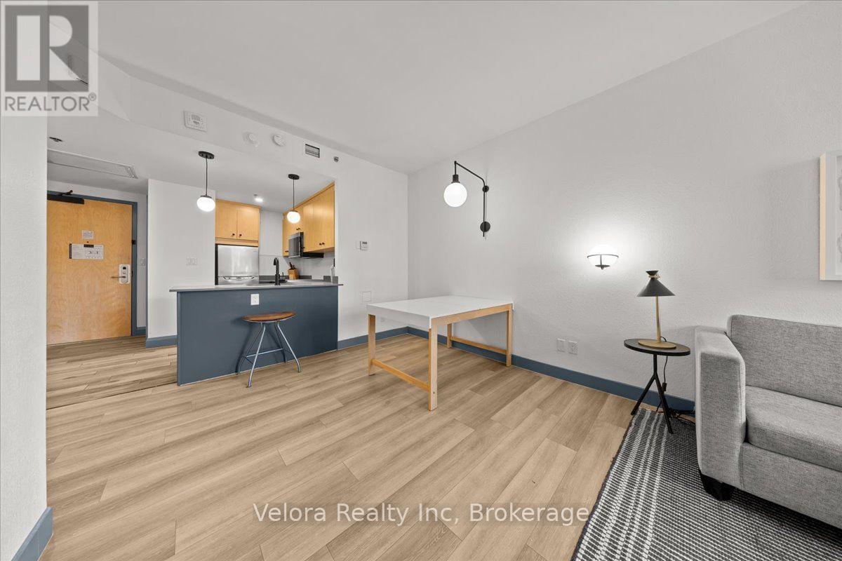 1409 - 161 Laurier Avenue W Property Photo 13