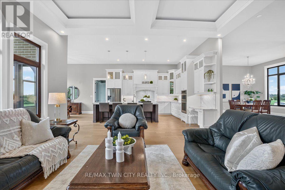 8 - 670 Bishopsgate Road Property Photo 18