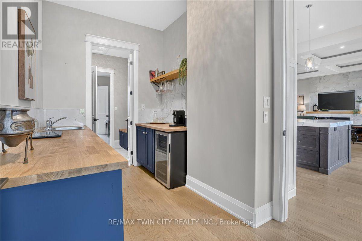 8 - 670 Bishopsgate Road Property Photo 28