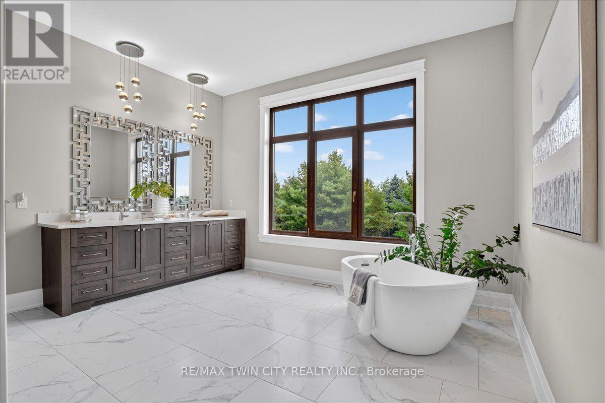 8 - 670 Bishopsgate Road Property Photo 36