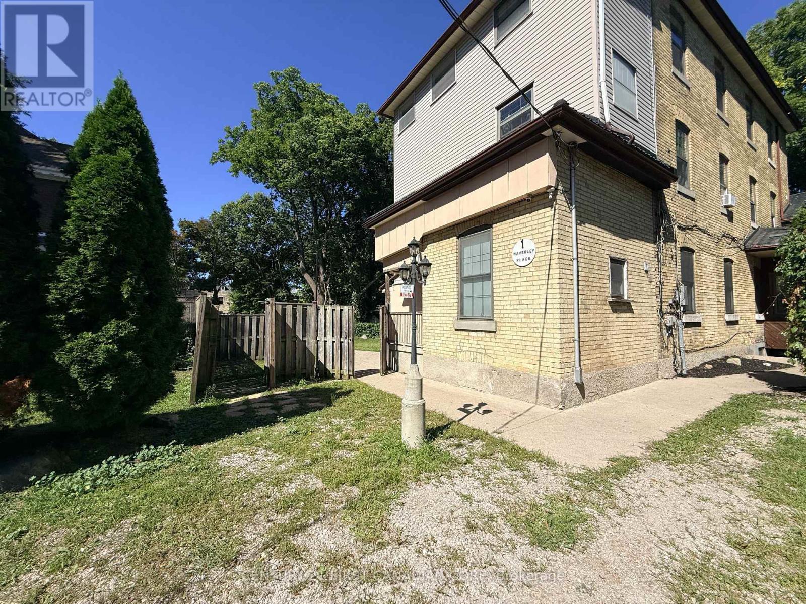 11 - 1 Waverley Place Property Photo 15