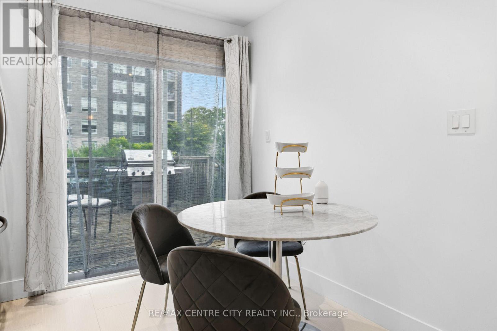 529 Highbury Avenue N Property Photo 12