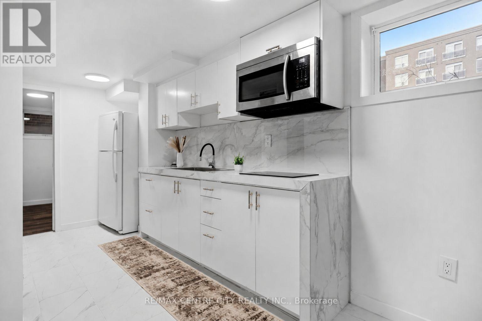 529 Highbury Avenue N Property Photo 24