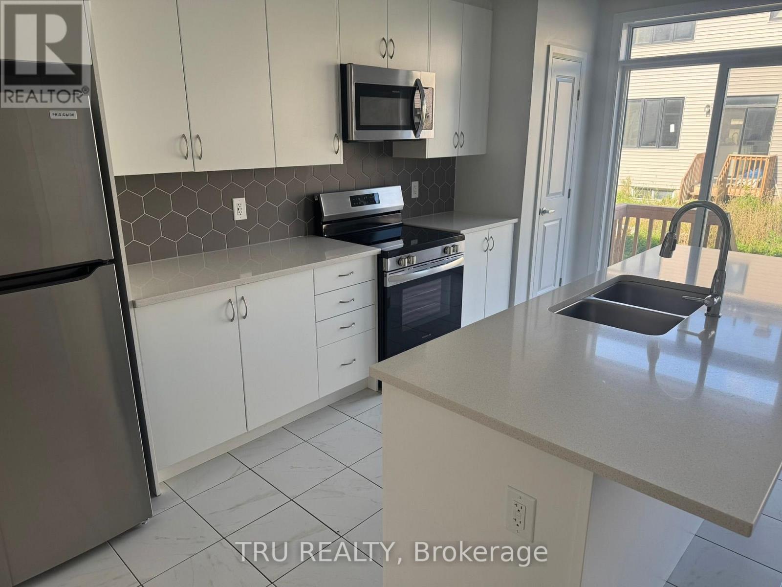 76 Osler Street Property Photo 13
