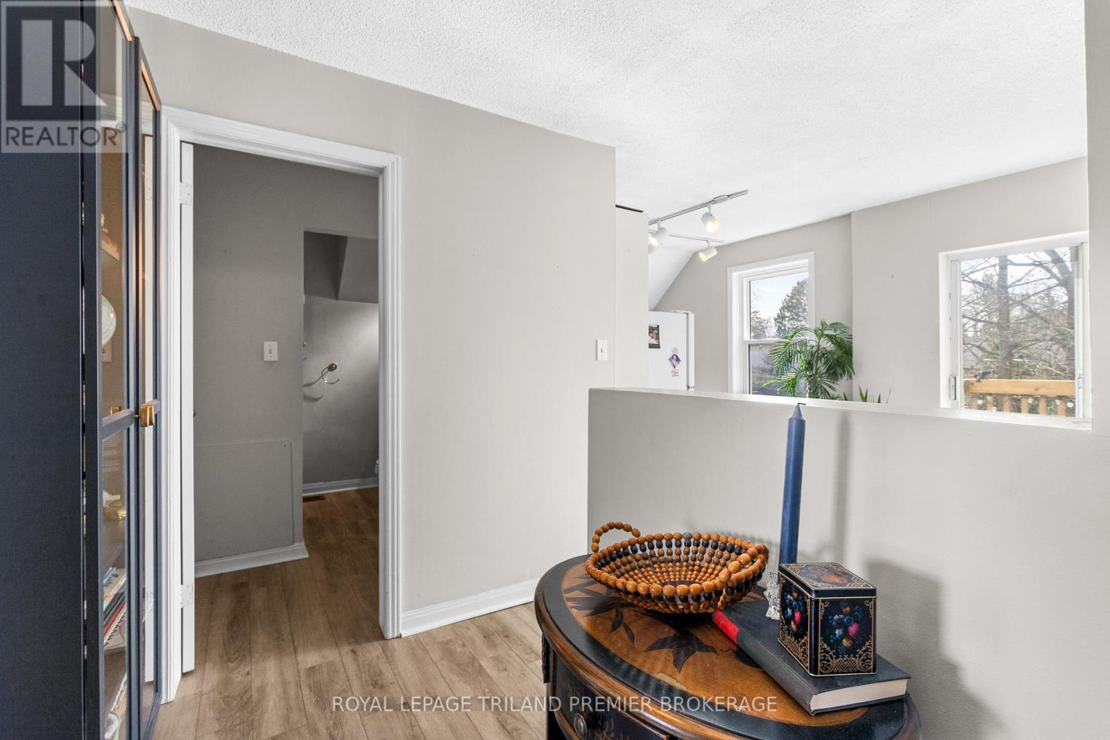 1284 Springbank Avenue Property Photo 19