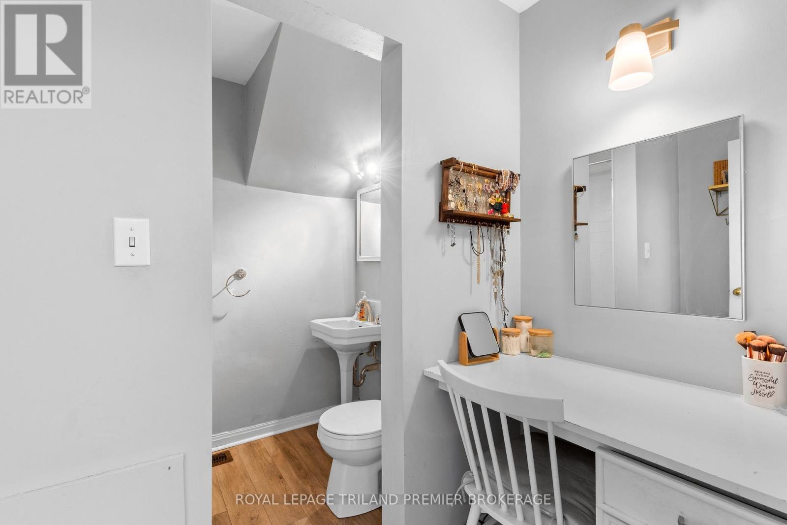 1284 Springbank Avenue Property Photo 25