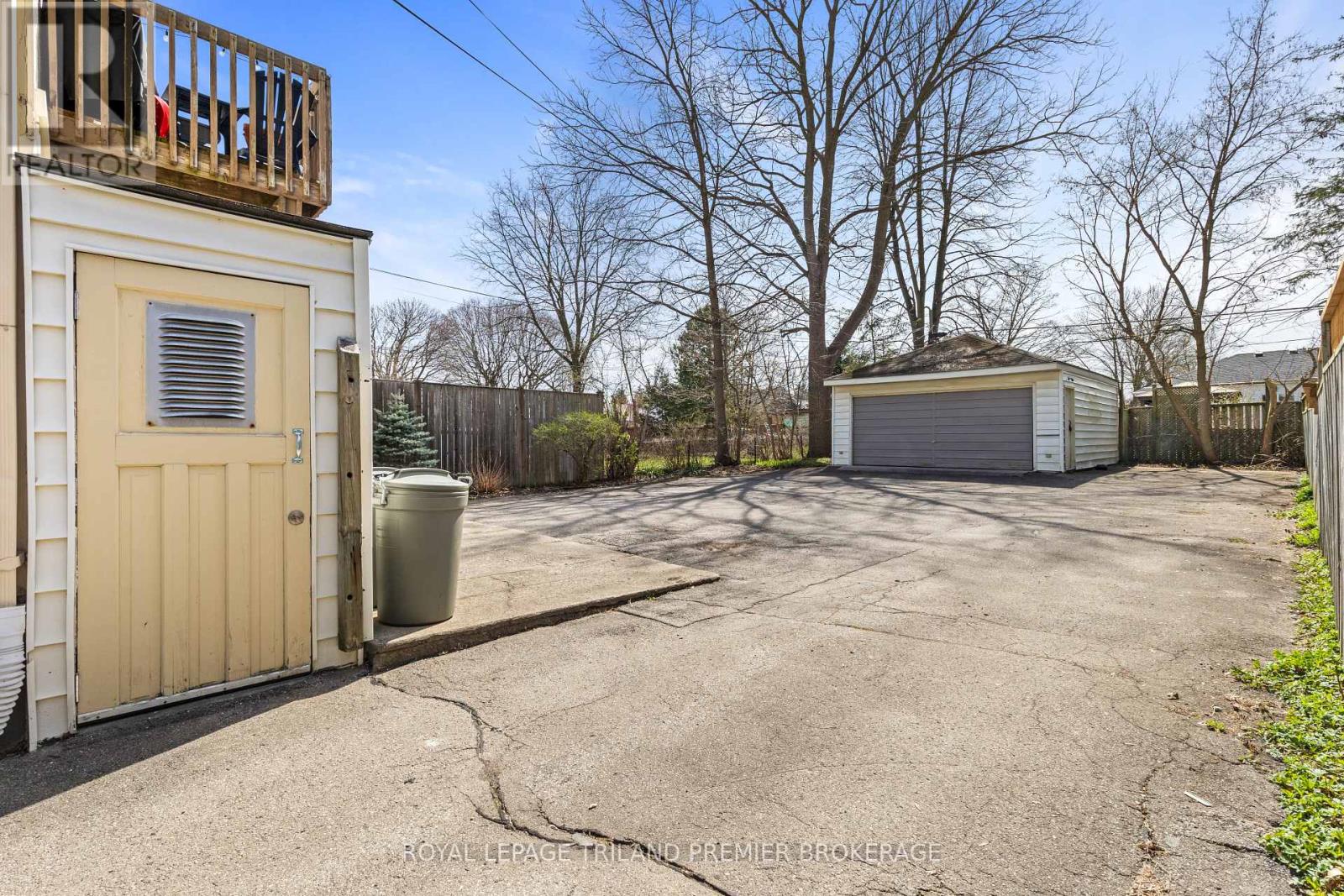 1284 Springbank Avenue Property Photo 33