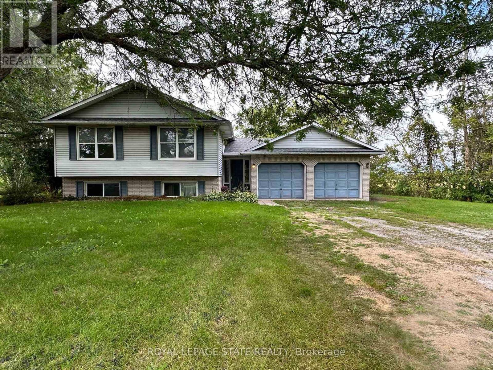 1919 Highway 3 E Property Photo 1