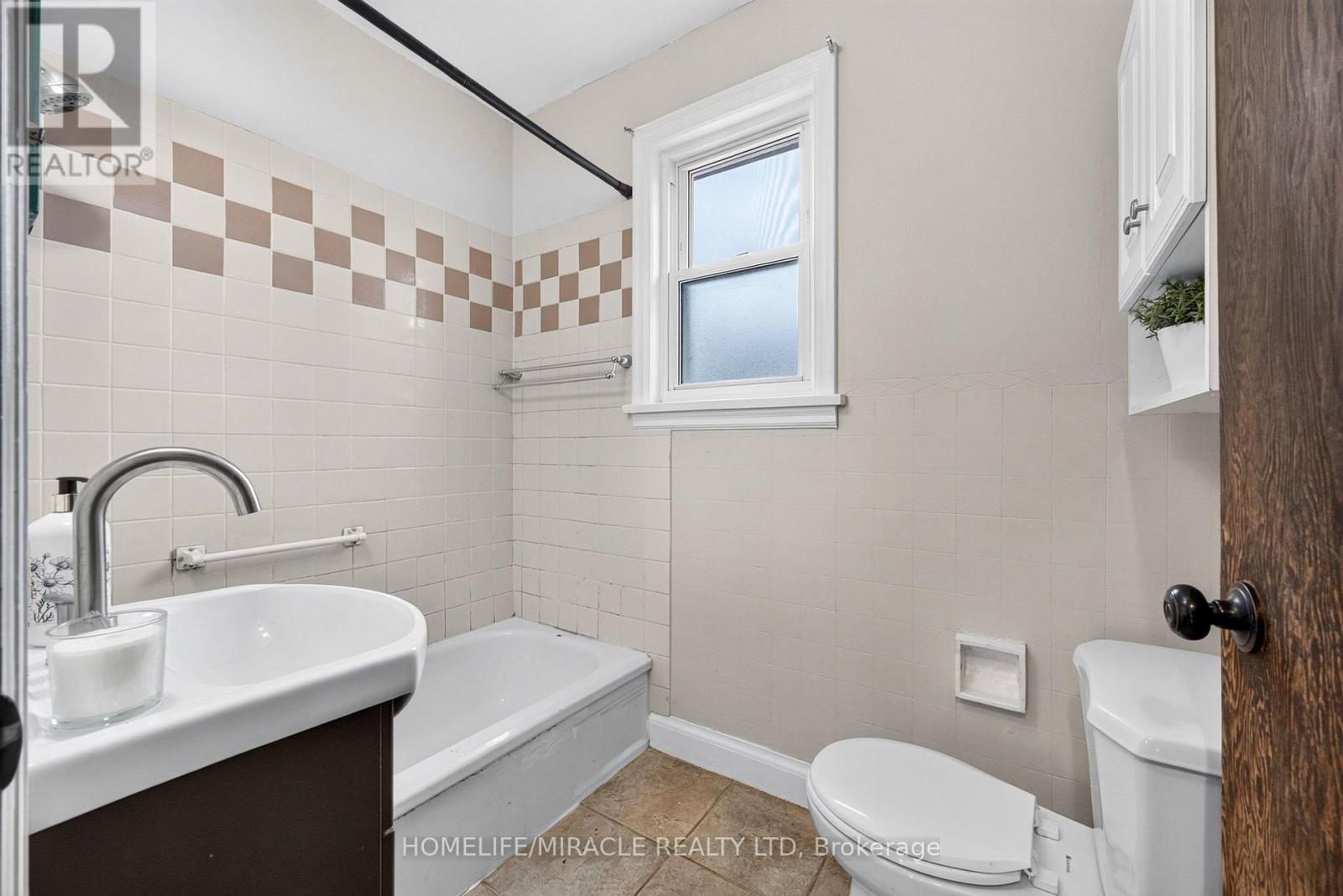 176 Avalon Place Property Photo 28