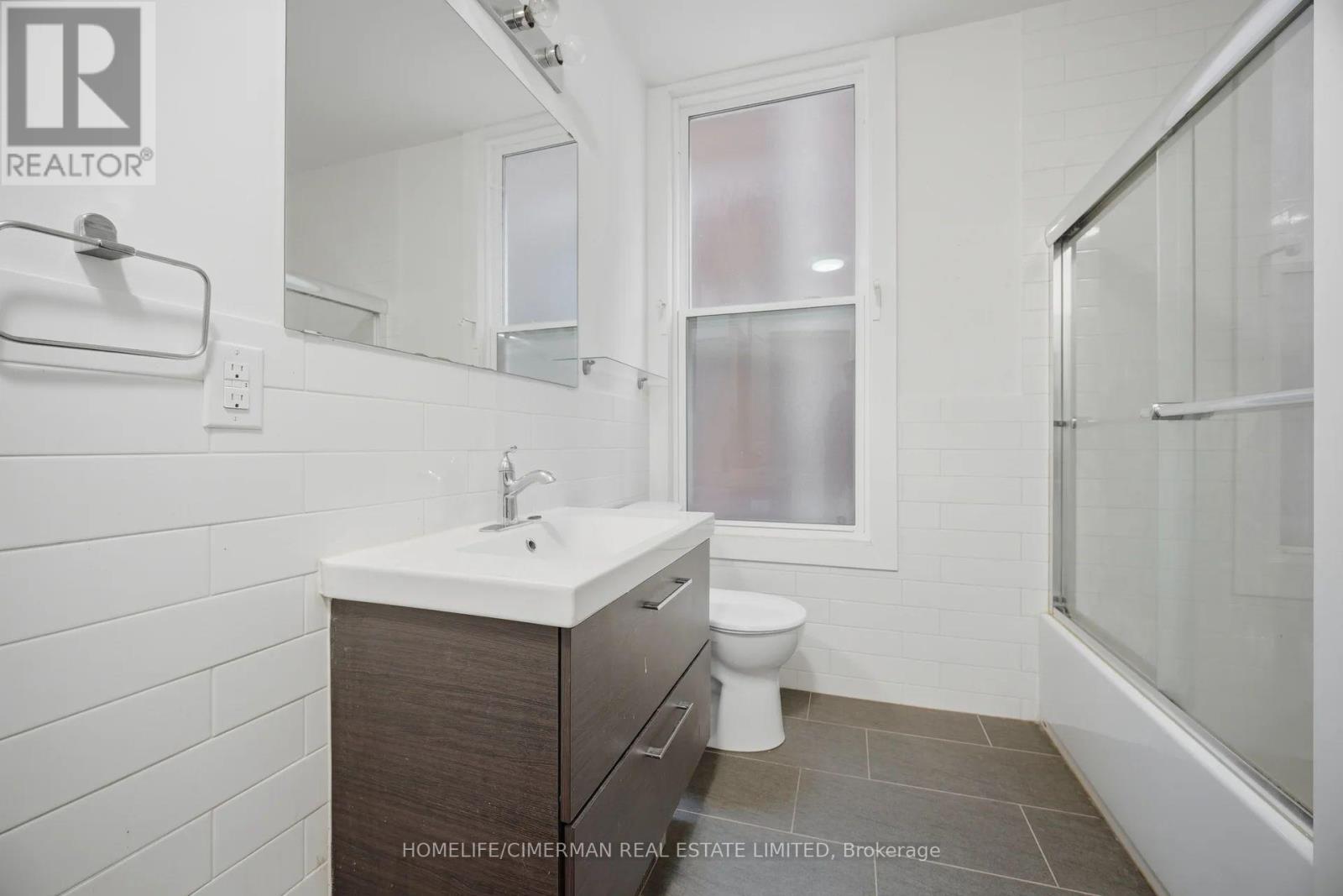 Unit #1 - 67 West Avenue N Property Photo 25