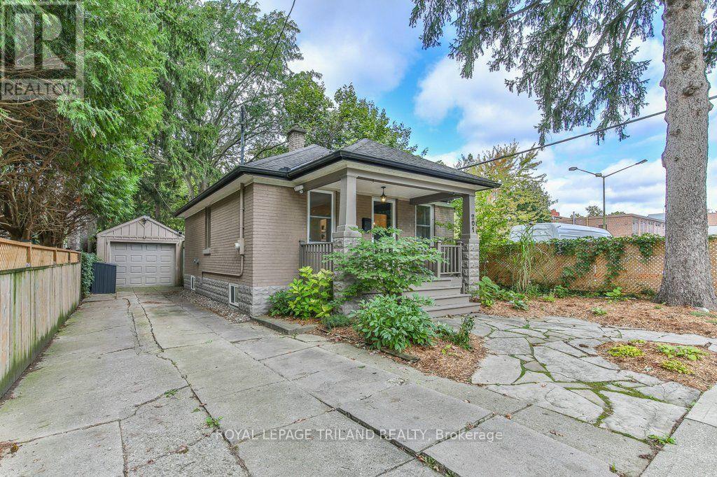 201 Langley Street Property Photo 2