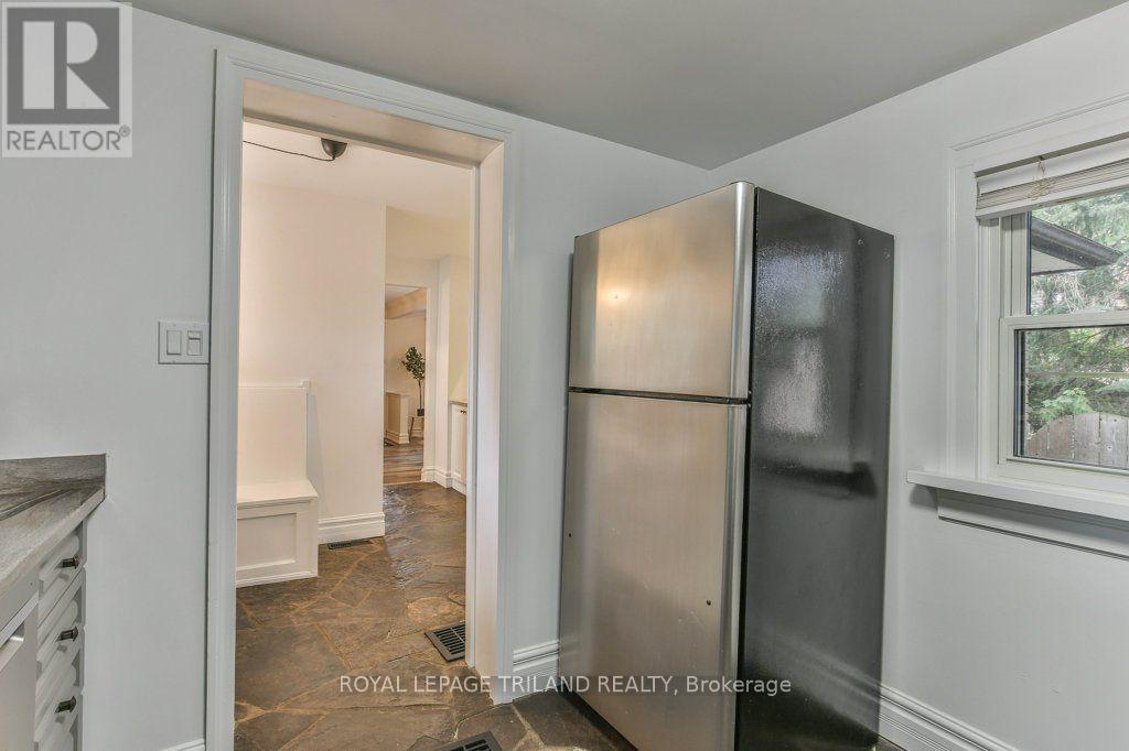 201 Langley Street Property Photo 18