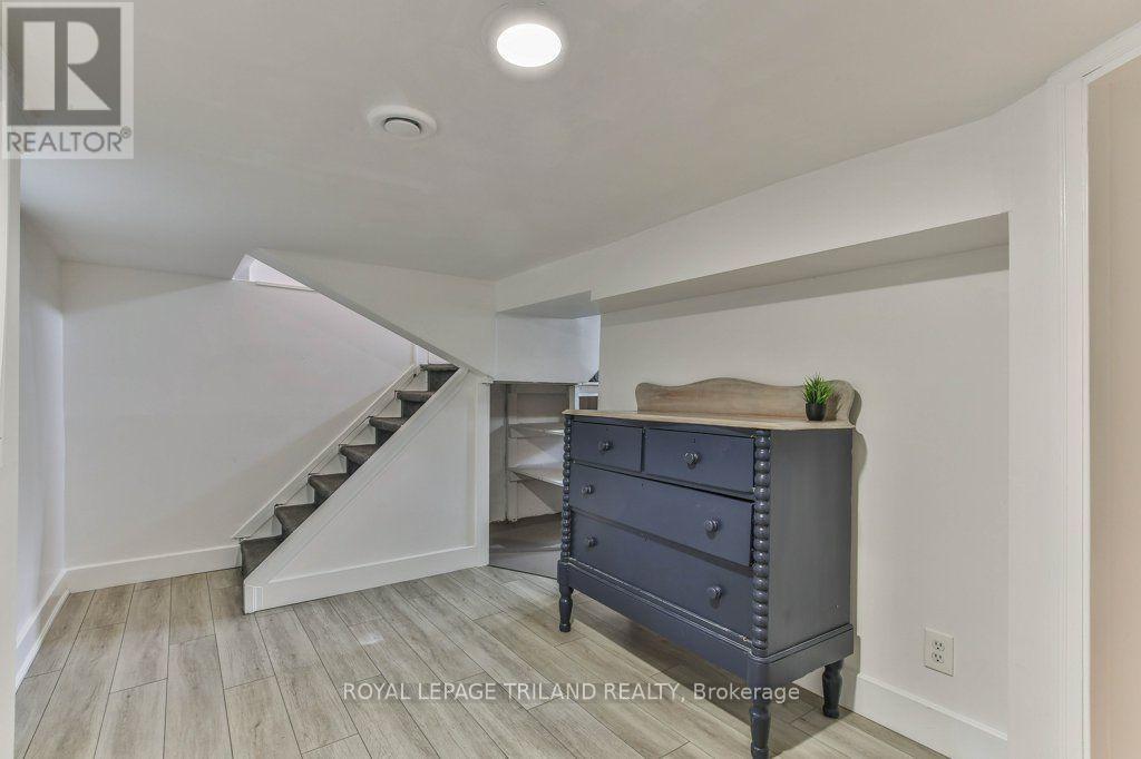 201 Langley Street Property Photo 24