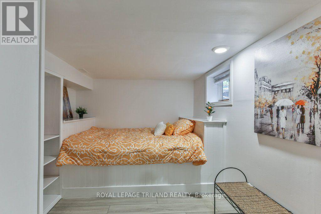 201 Langley Street Property Photo 26