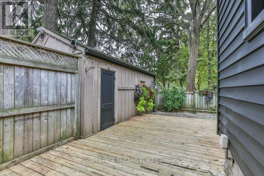 201 Langley Street Property Photo 33