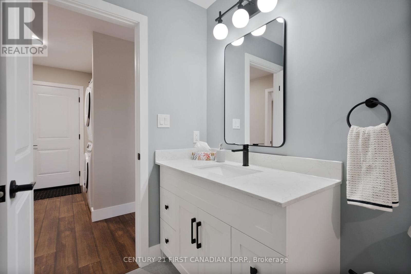44 Postma Crescent Property Photo 15