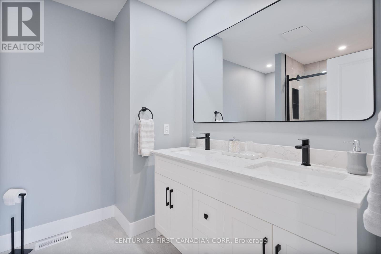 44 Postma Crescent Property Photo 21
