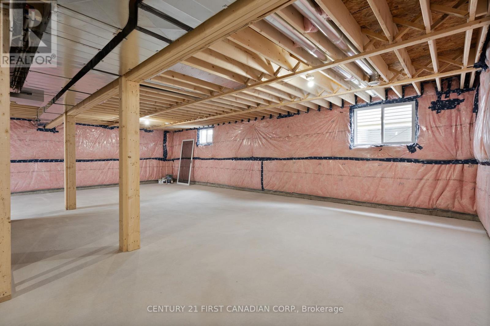 44 Postma Crescent Property Photo 28