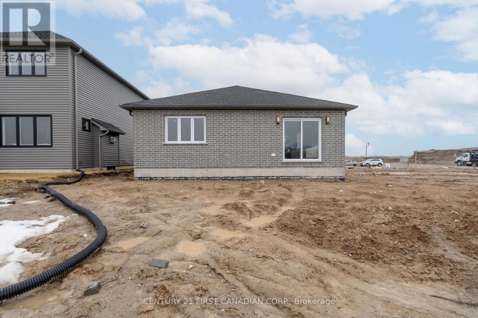 44 Postma Crescent Property Photo 30