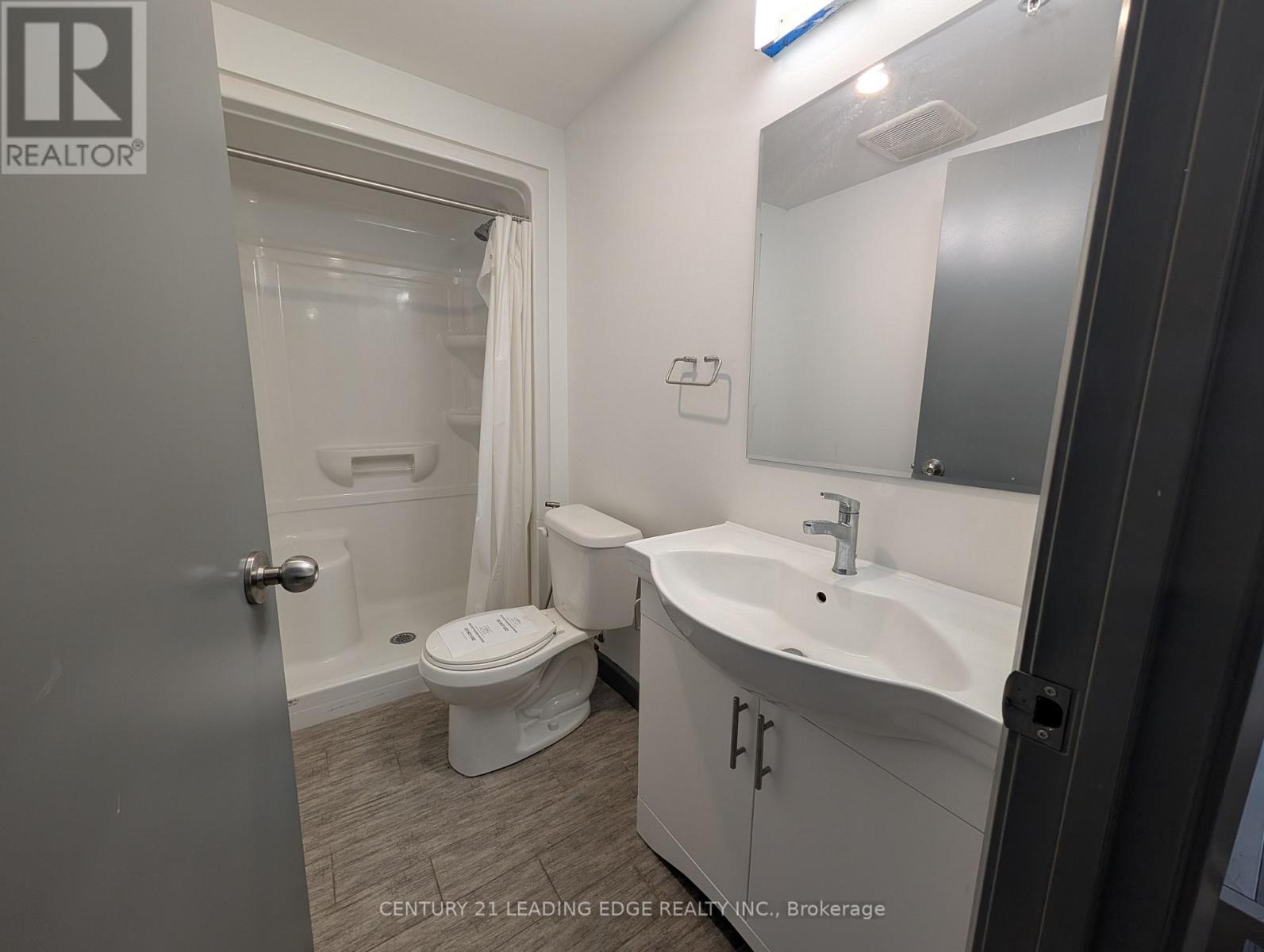 1718 - 258a Sunview Street E Property Photo 6