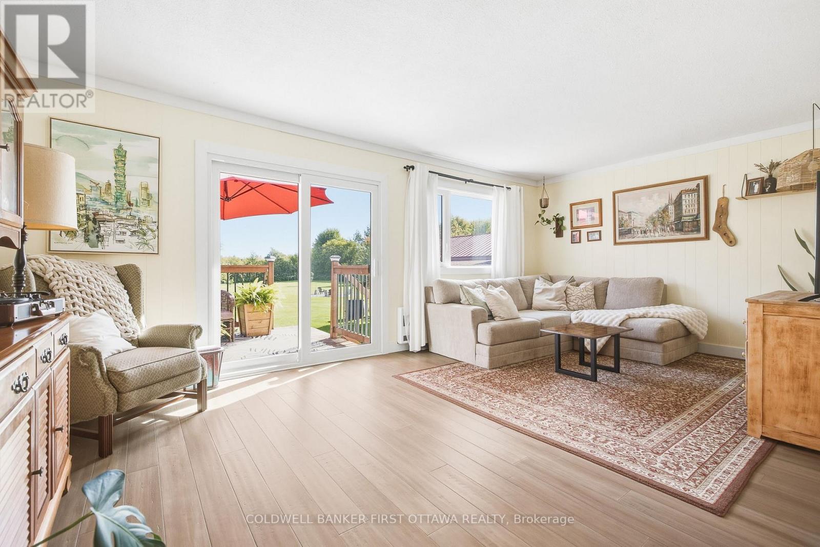 3267 Gendron Road Property Photo 6