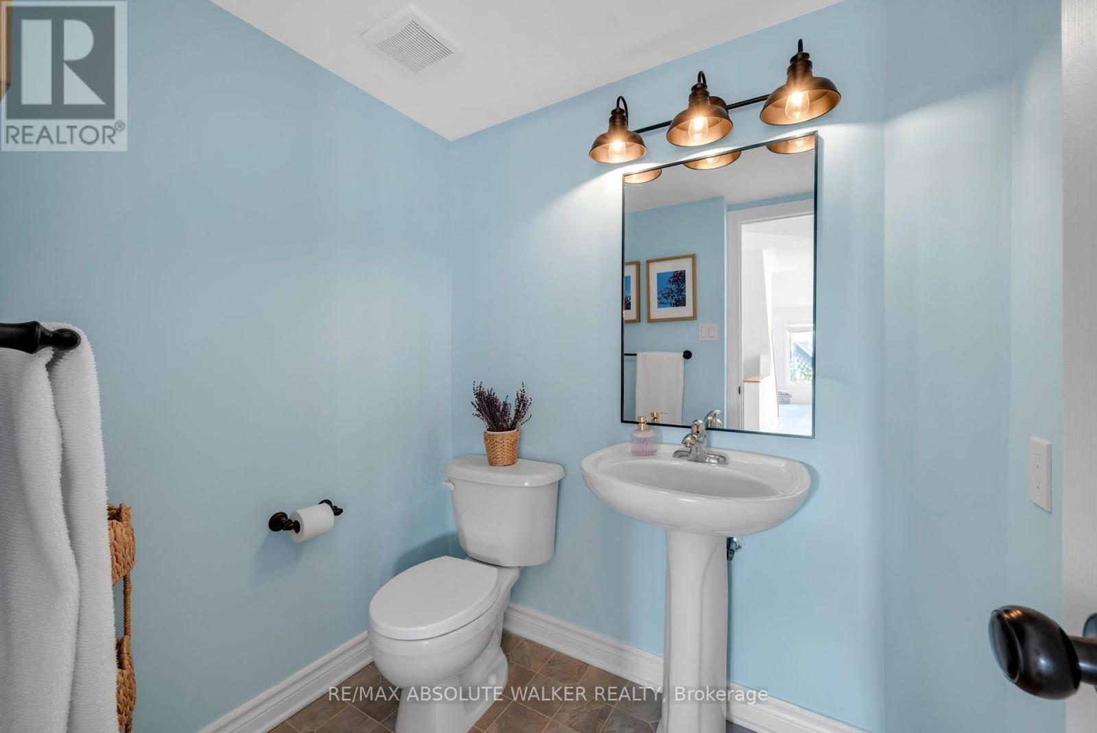32 - 633 Lakeridge Drive Property Photo 15