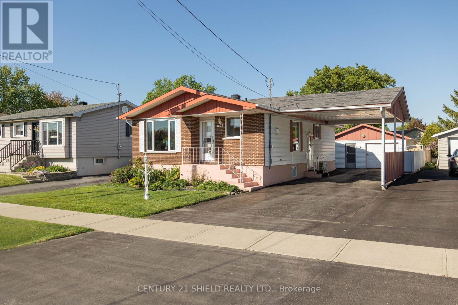 1107 Grand Avenue Property Photo 1