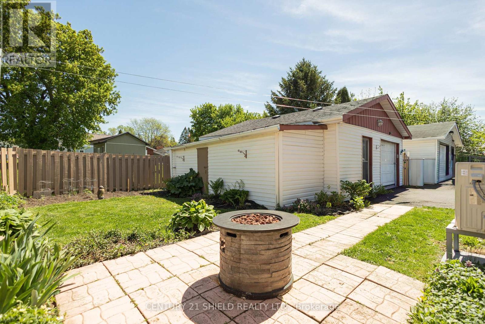 1107 Grand Avenue Property Photo 6