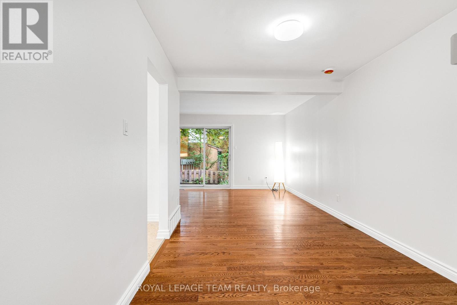15 - 121 Castlefrank Road Property Photo 7