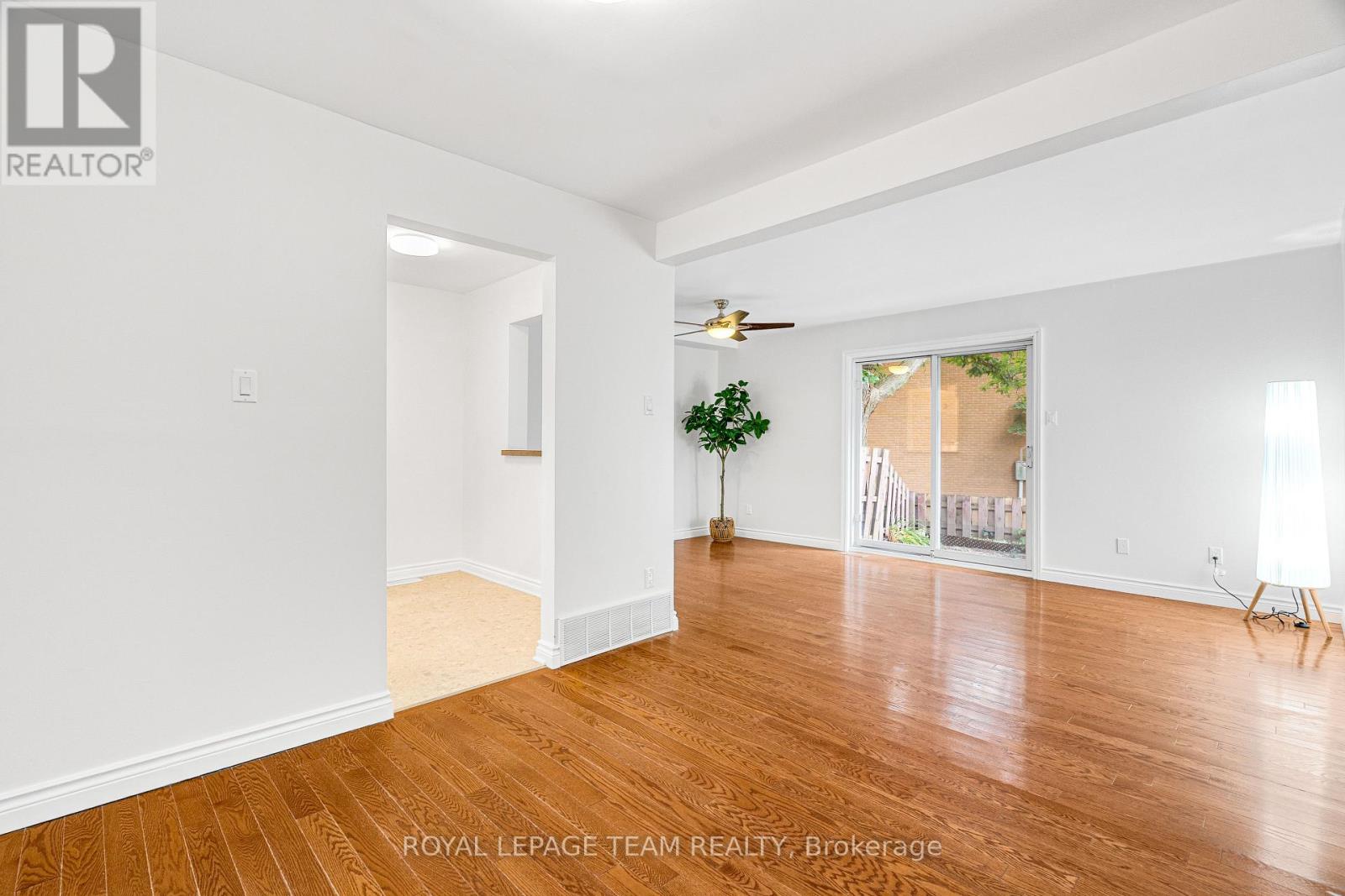 15 - 121 Castlefrank Road Property Photo 9