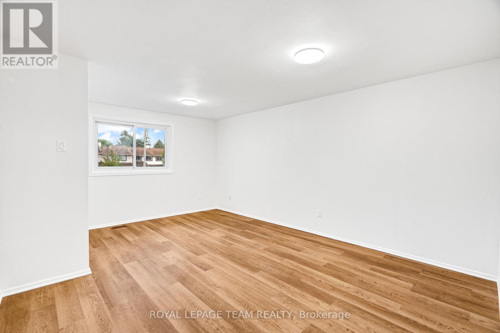 15 - 121 Castlefrank Road Property Photo 24