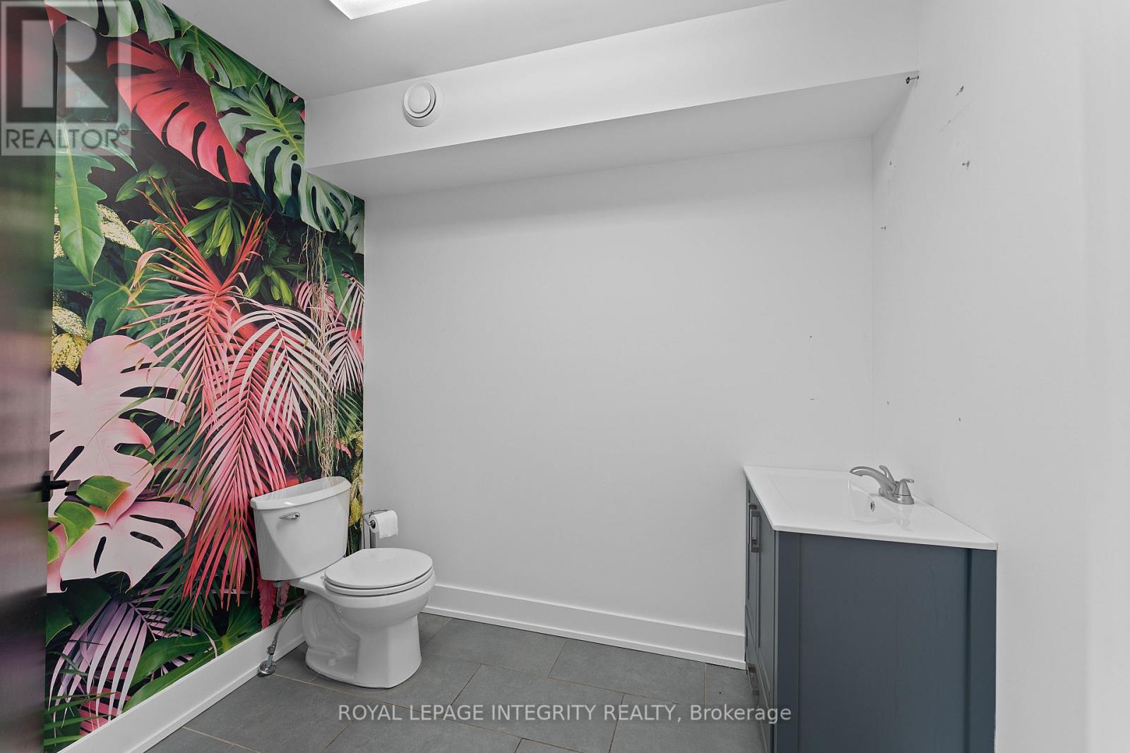34 Market Street Property Photo 10