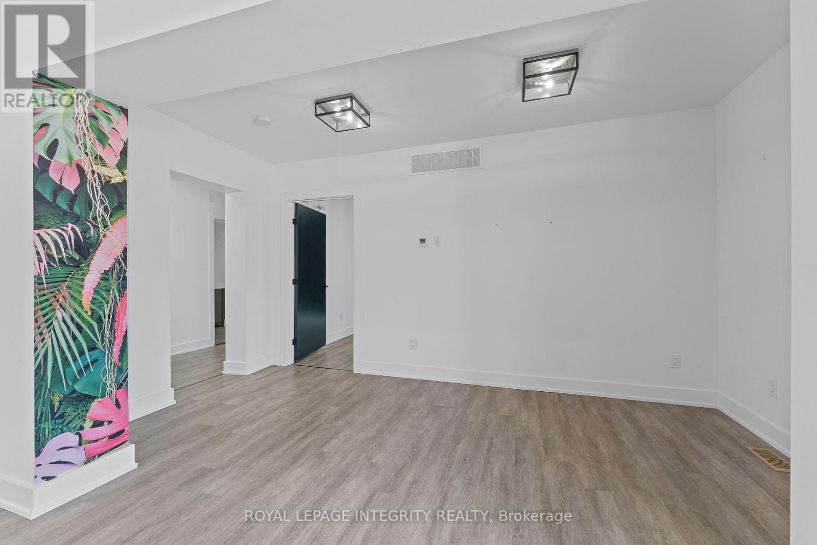 34 Market Street Property Photo 13