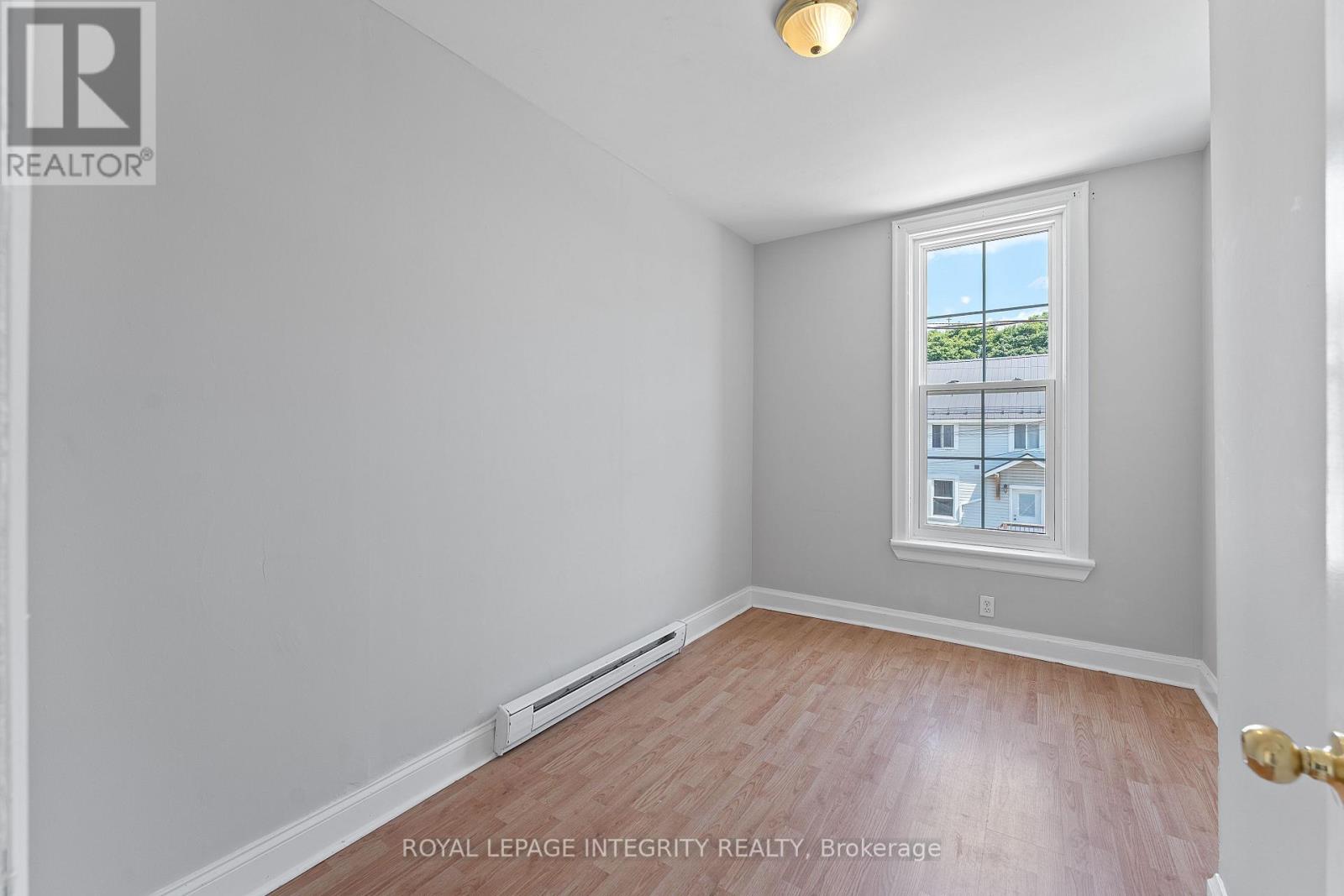 34 Market Street Property Photo 27