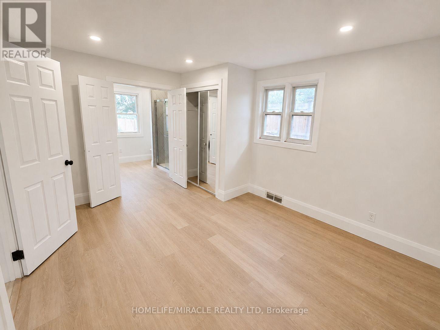 Main - 5622 Lowell Avenue Property Photo 6