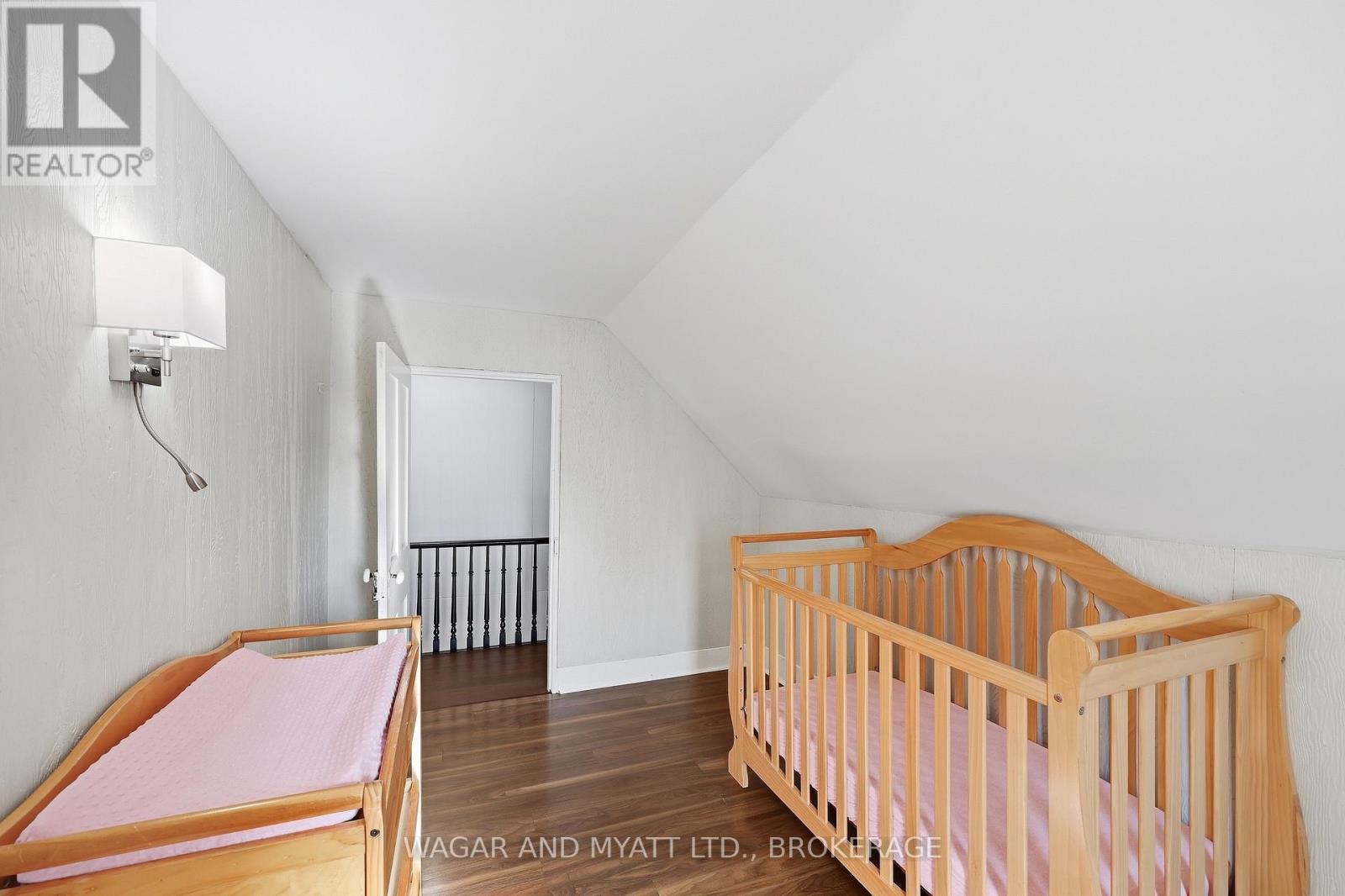 205 Centre Street N Property Photo 31