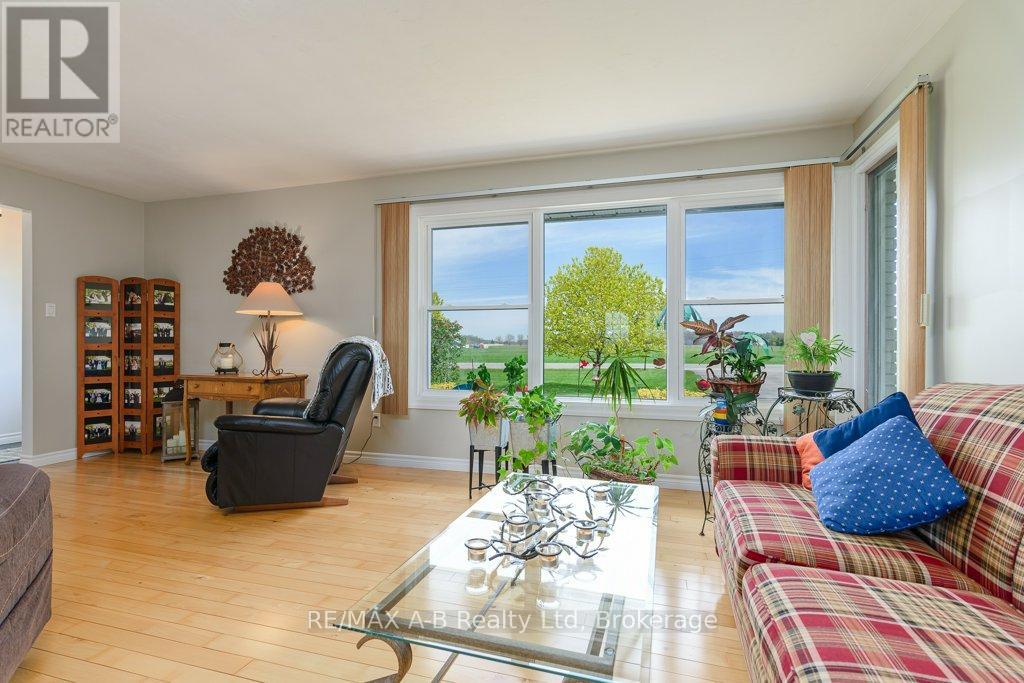 4555 Perth Line 20 Road Property Photo 20