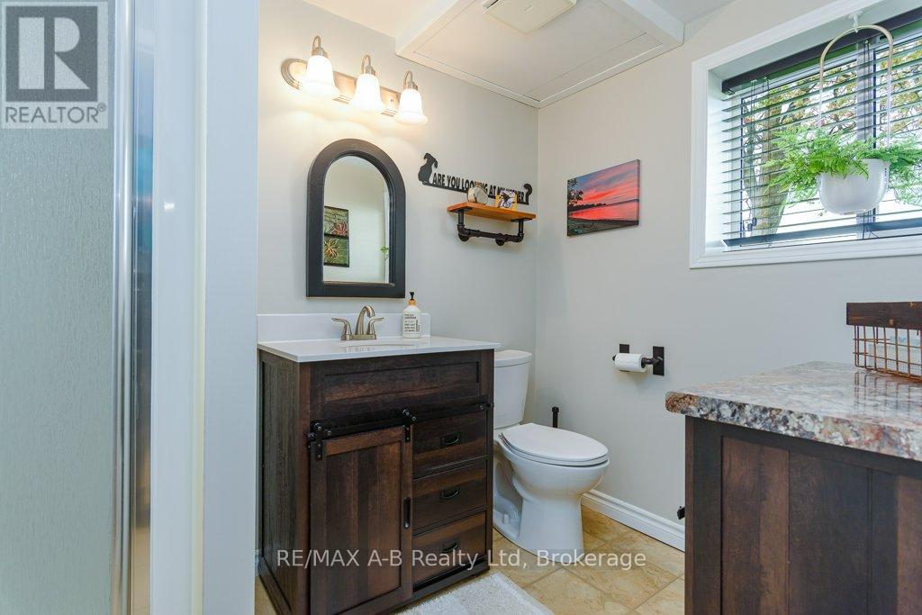 4555 Perth Line 20 Road Property Photo 38