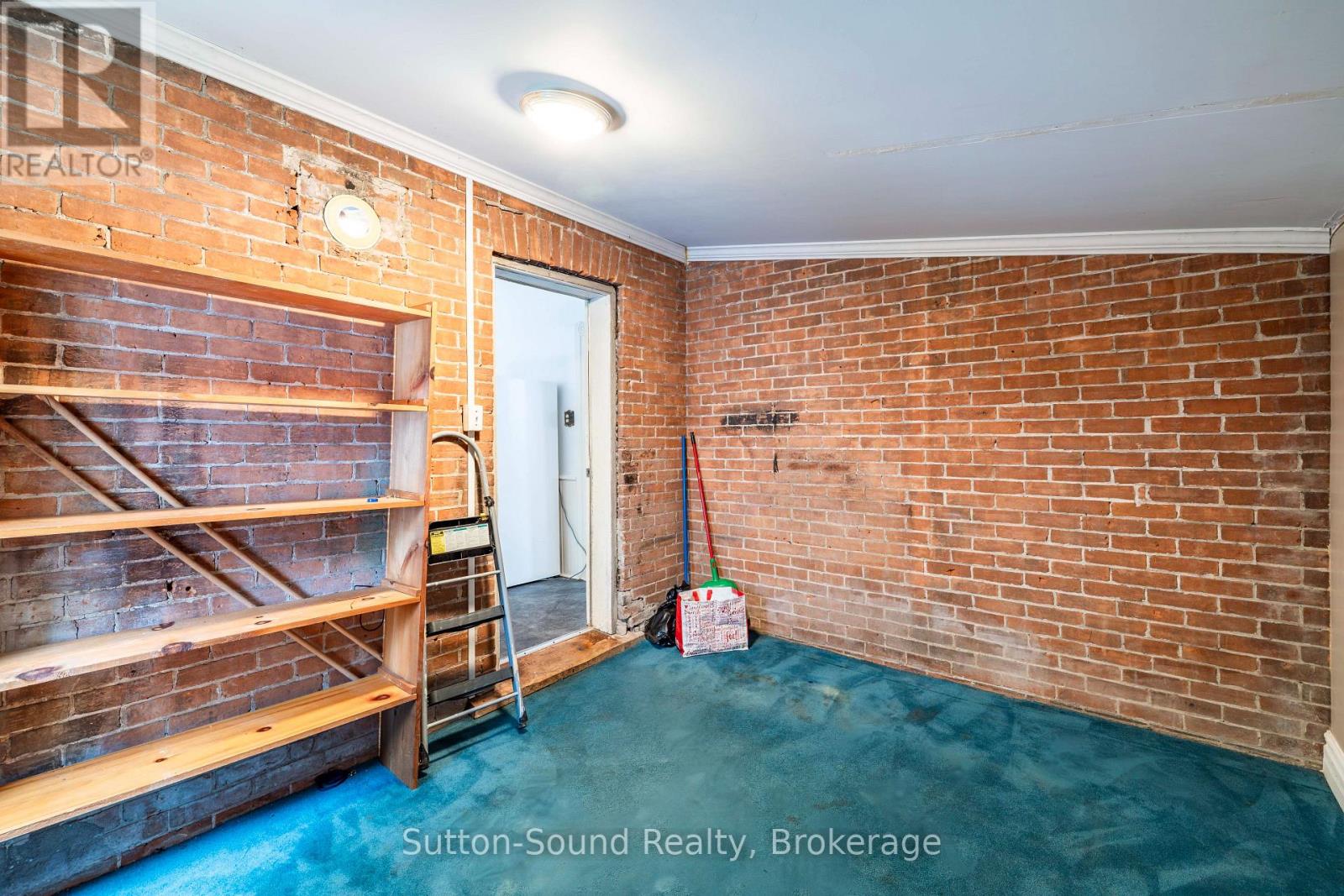 359 5th Street E Property Photo 22