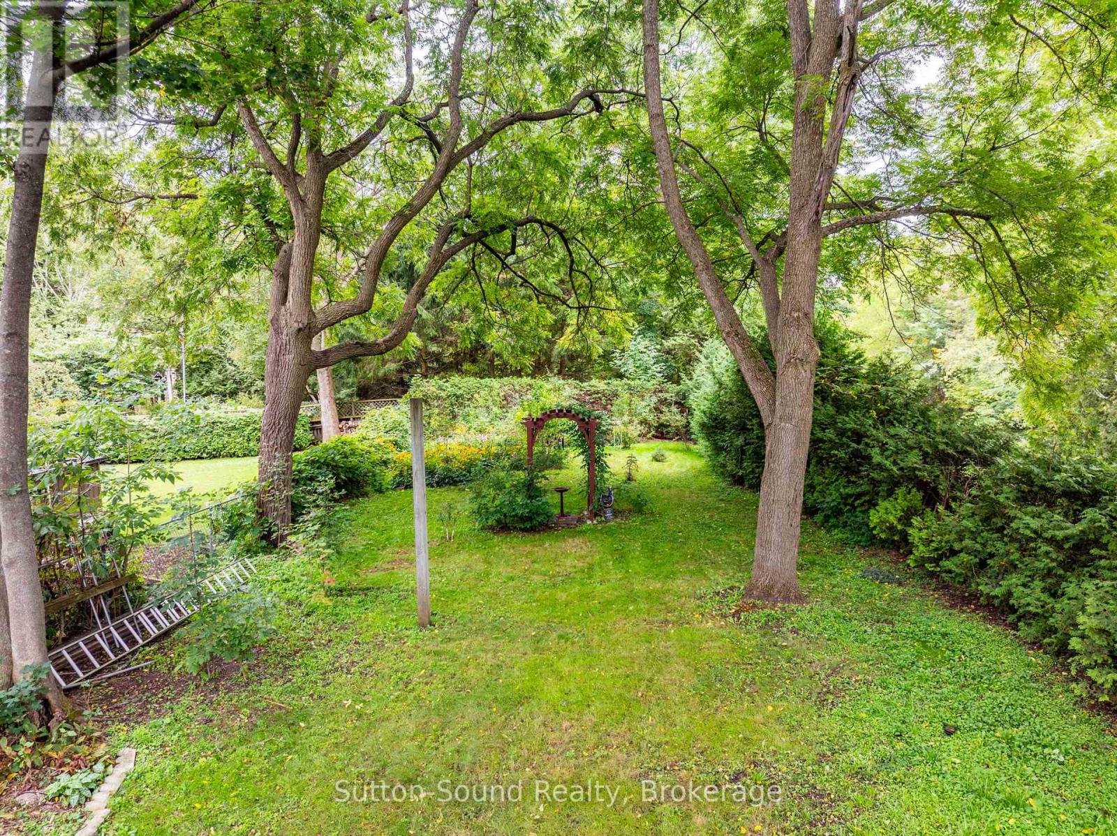 359 5th Street E Property Photo 30