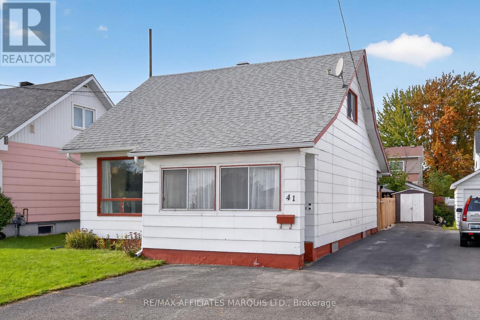41 ELEVENTH STREET E Property Photo 1