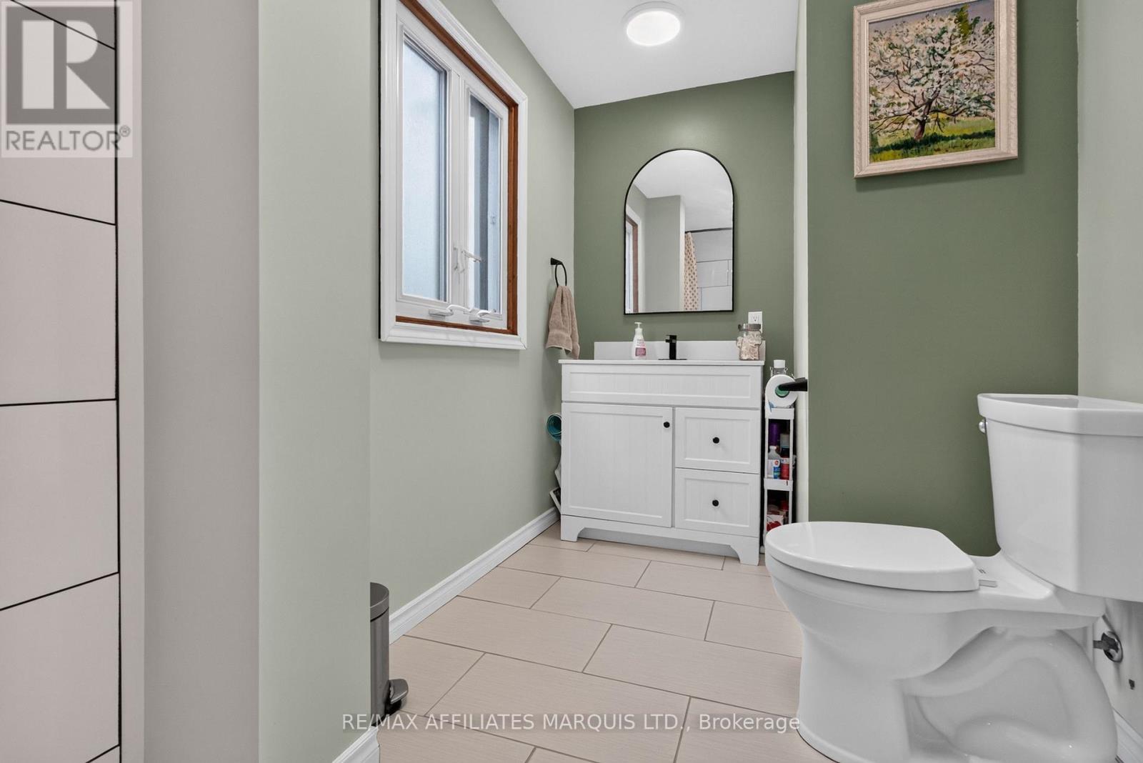 41 Eleventh Street E Property Photo 16