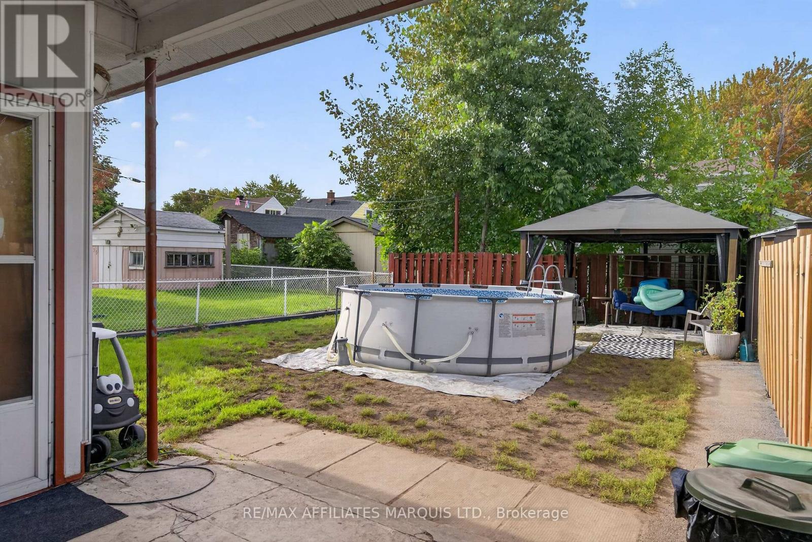 41 Eleventh Street E Property Photo 37