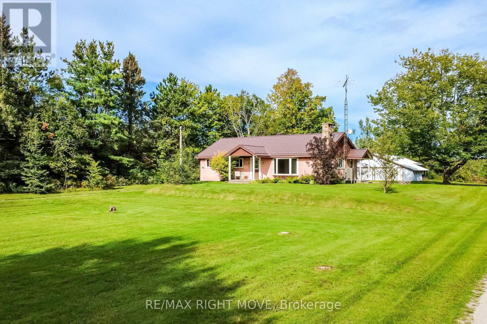 574 Lake Dalrymple Road Property Photo 1