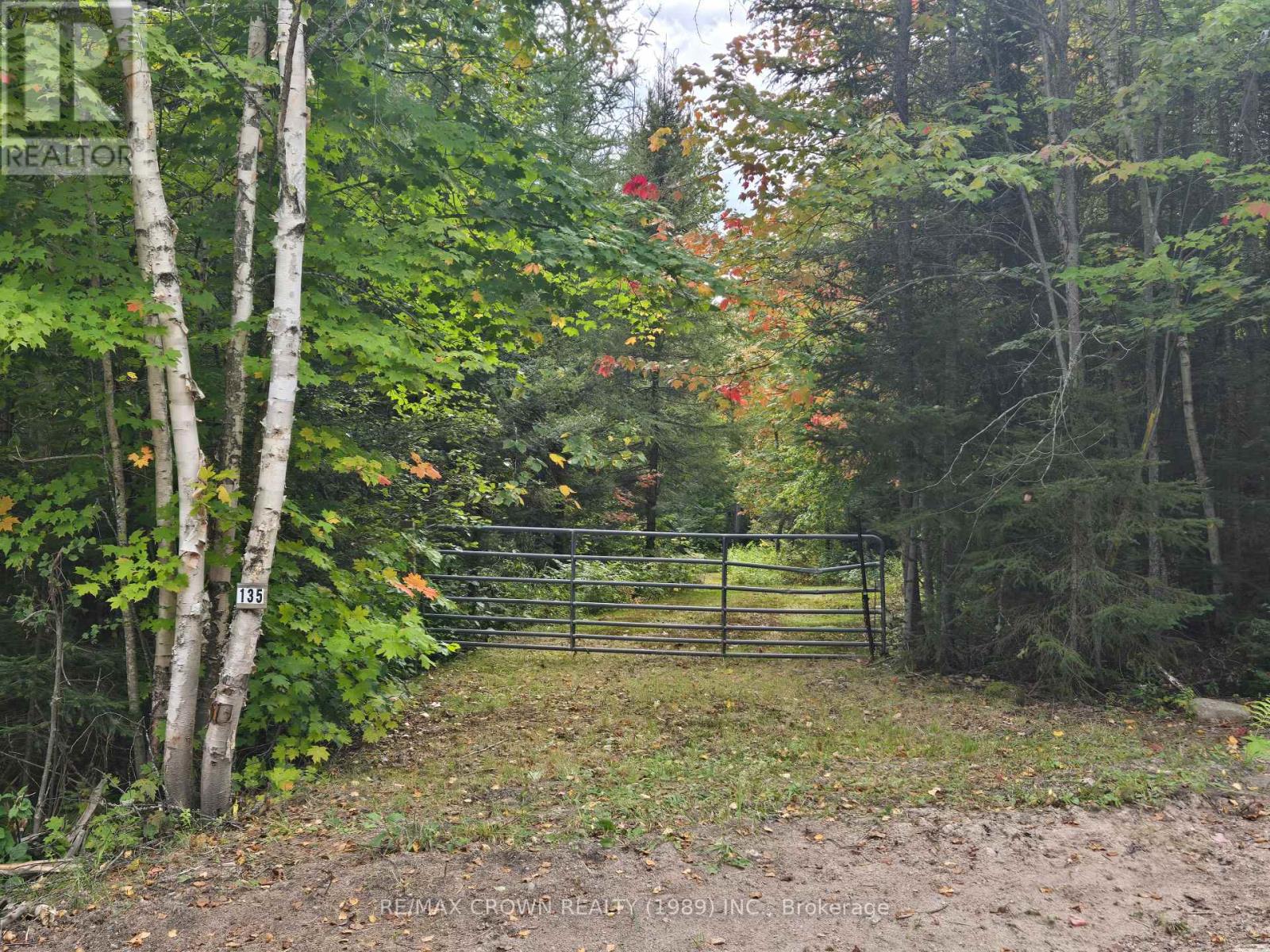135 Simpson Hill Road Property Photo 1